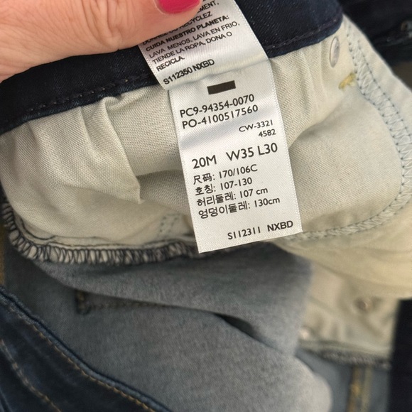 Levi's Women's Dark Blue Jeans (20M) - Picture 8 of 12